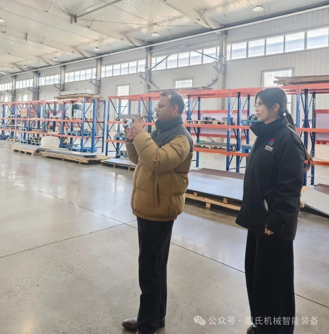 Brooding Cage System Manufacturer.jpg